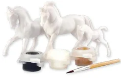 REEVES INTERNATIONAL Breyer® Horse Family Paint & Play