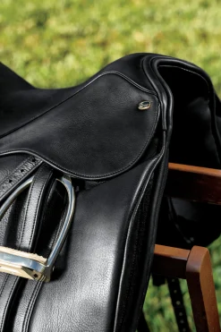 CUEROS SANTA CRUZ Circuit™ Premier Dressage Saddle Outlet