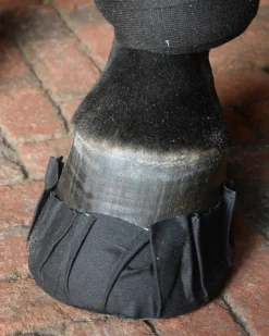 EQUIFIT ® Pack-N-Stick HoofTape Black Hot