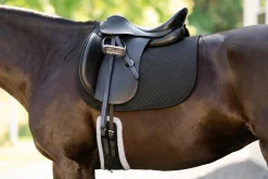 EQUIFIT ® UltraWool™ Essential Dressage Girth Black/Natural