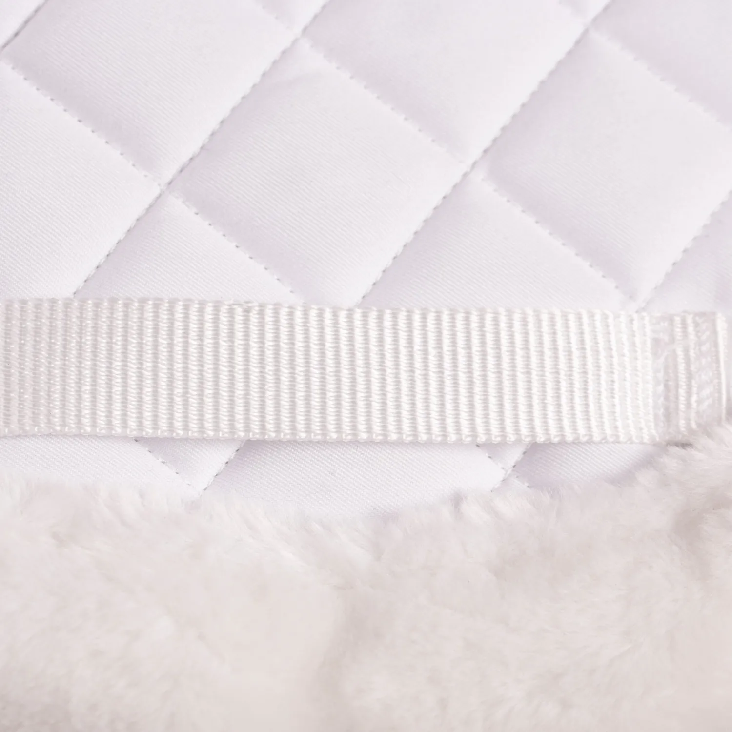 EQUINAVIA Eidsvoll Ultra Fleece Trimmed Show Pad White