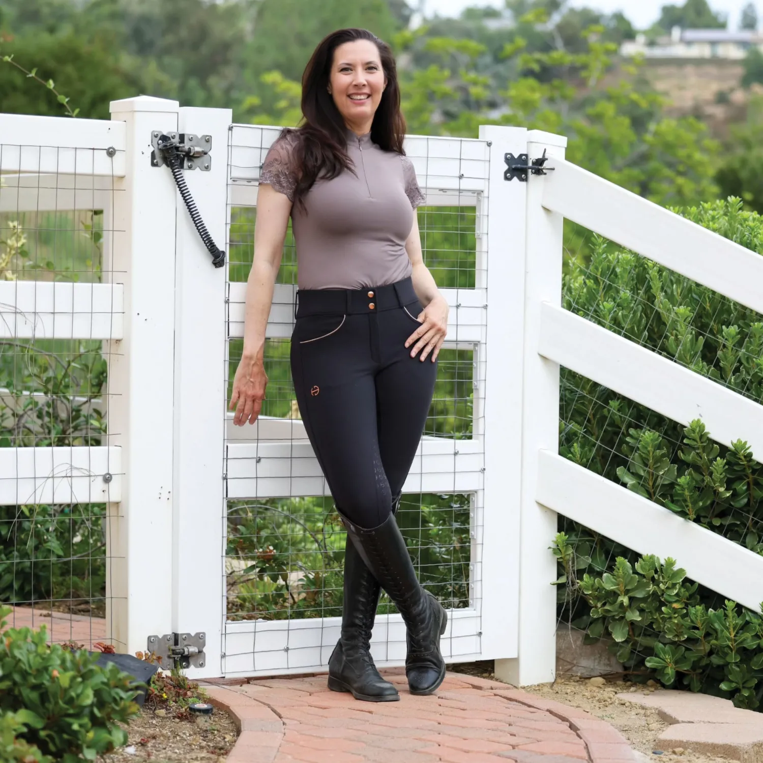 HALTER EGO Evolution Ladies’ Mid-Waist Full-Seat Breech Black/Gold Hot