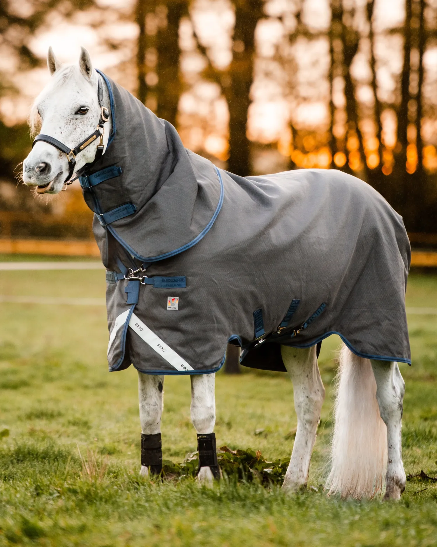 HORSEWARE ® Ireland Rhino® Plus HexStop Vari-Layer® 250 Gram Medium-Weight Turnout Blanket Grey/Indigo/Navy Outlet