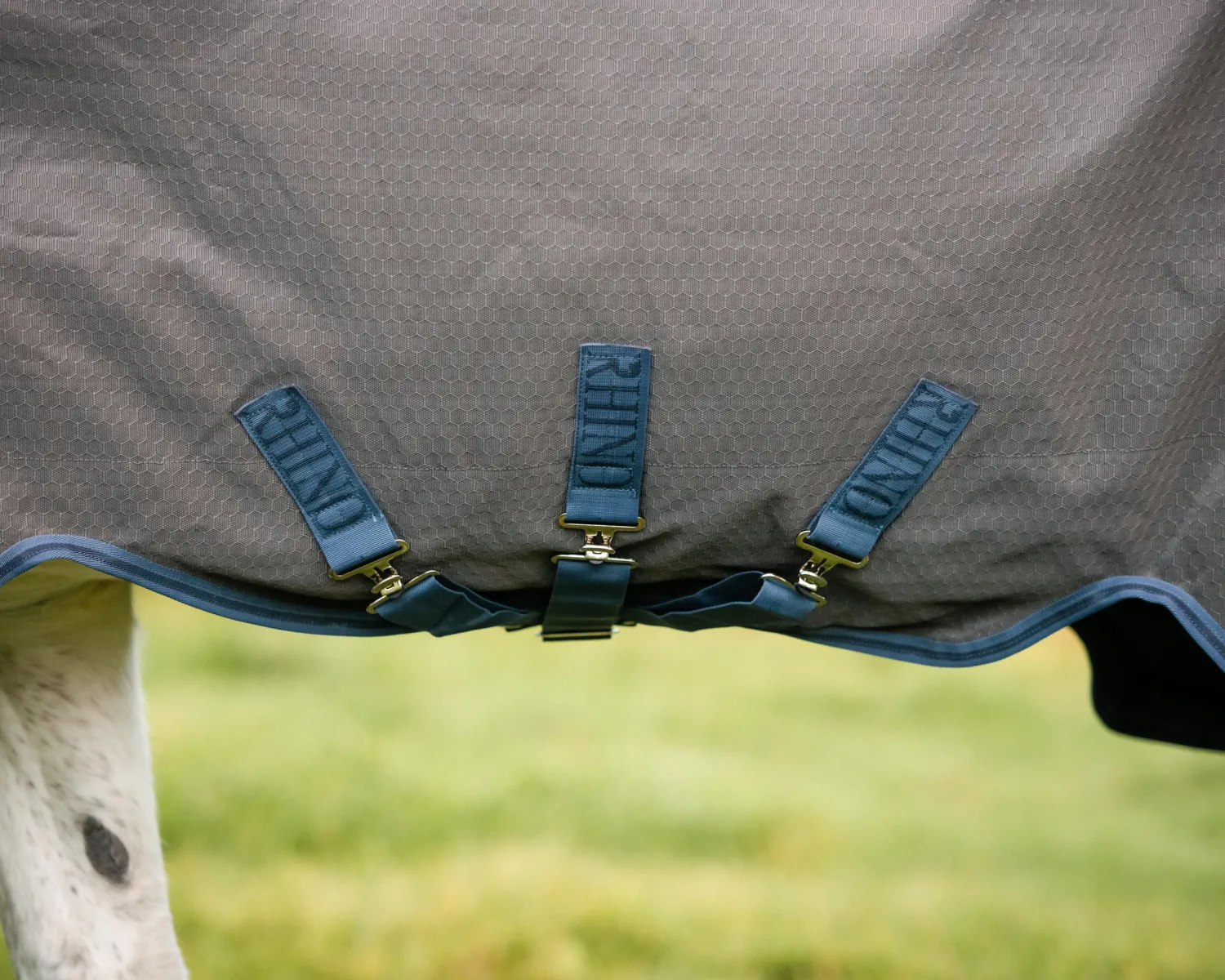 HORSEWARE ® Ireland Rhino® Plus HexStop Vari-Layer® 250 Gram Medium-Weight Turnout Blanket Grey/Indigo/Navy Outlet