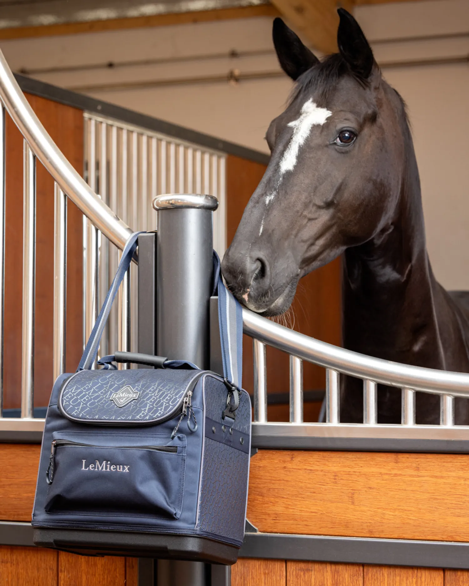 HORSE HEALTH TRADE LeMieux® Elite Pro Grooming Bag New