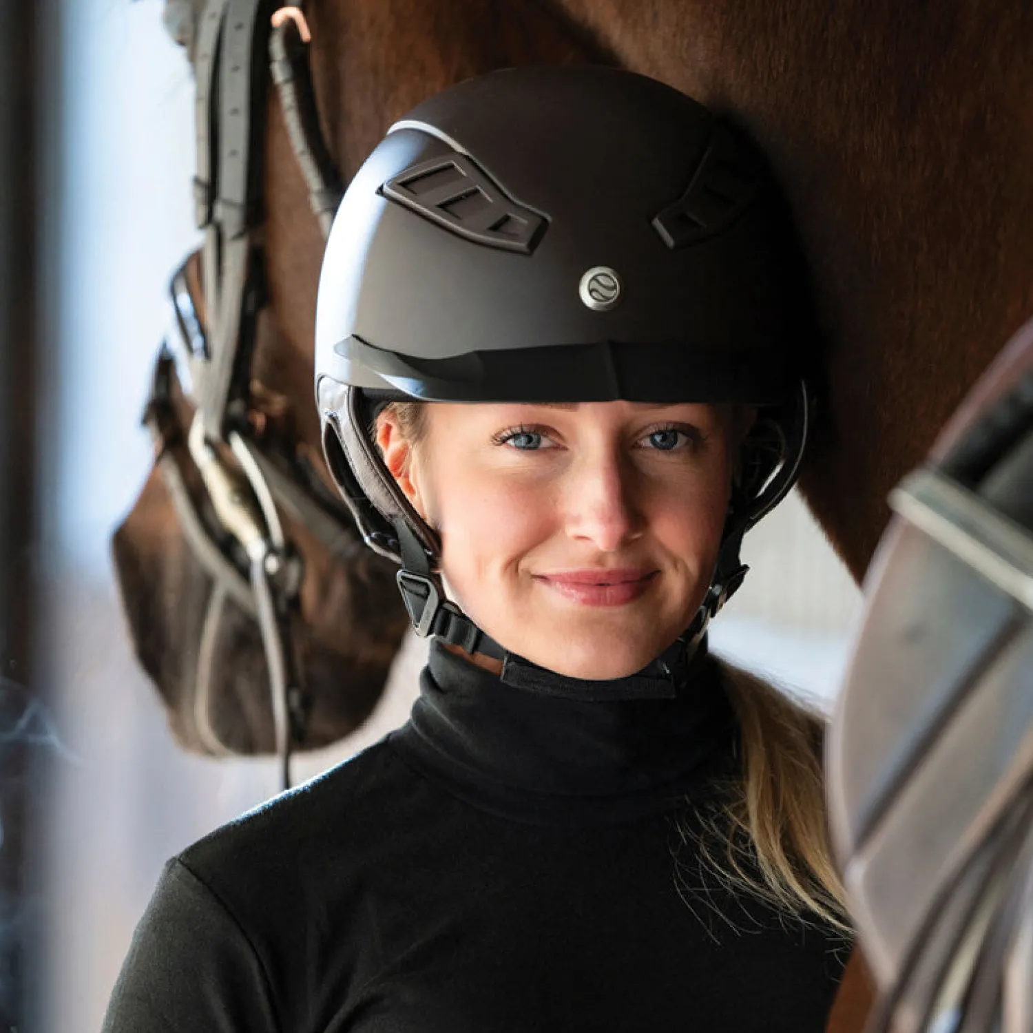 BACK ON TRACK BOT LL Trauma Void™ Lynx™ Helmet Black Best