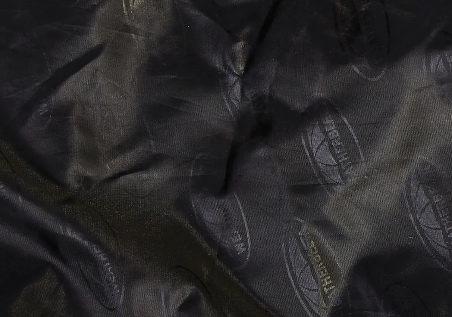 WEATHERBEETA ® ComFiTec™ Essential Combo Neck Medium-Weight Turnout Blanket Navy/Silver/Red Discount